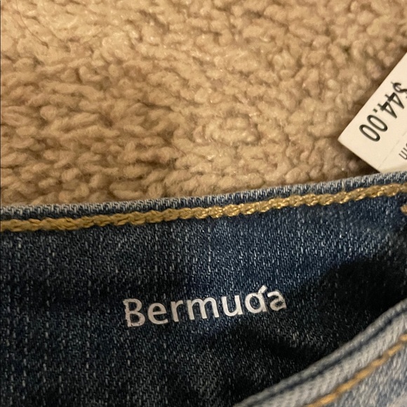 Gloria Vanderbilt Classic Denim Jean Shorts - Picture 7 of 10